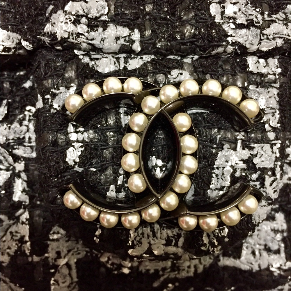⚡️NWT CHANEL ONE OF A KIND STUNNING BAG⚡️ - Picture 3 of 8